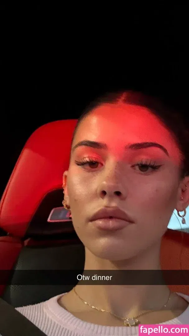 Leah Halton Onlyfans Photo Gallery 