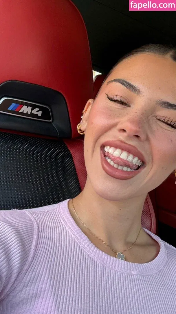 Leah Halton Onlyfans Photo Gallery 