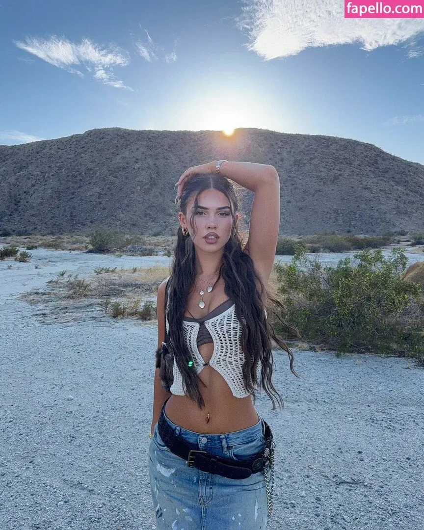 Leah Halton Onlyfans Photo Gallery 