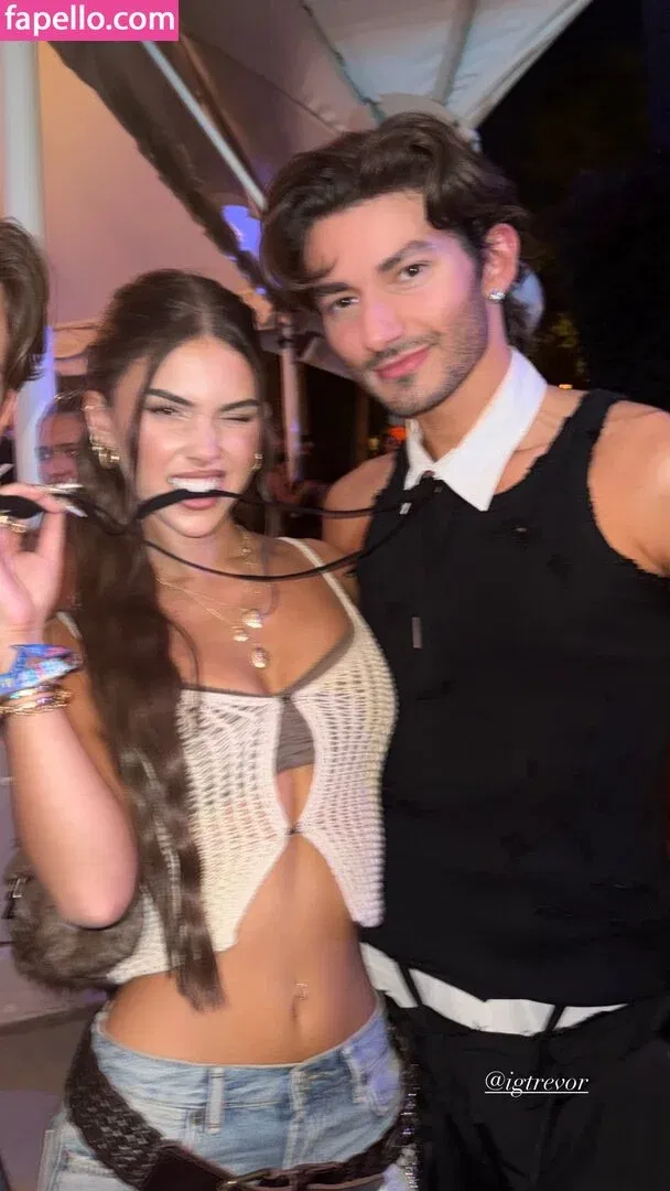 Leah Halton Onlyfans Photo Gallery 