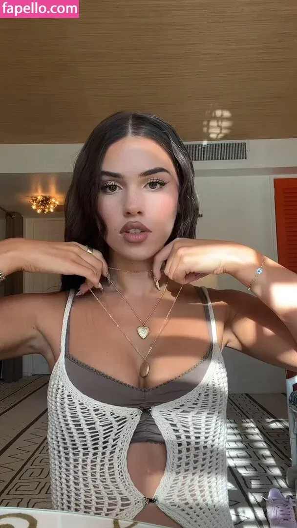 Leah Halton Onlyfans Photo Gallery 