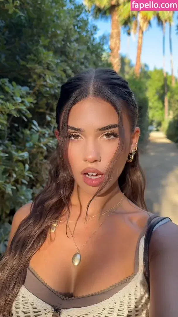 Leah Halton Onlyfans Photo Gallery 