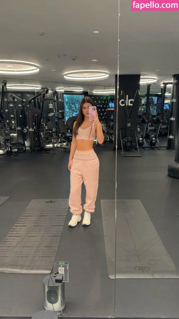 Leah Halton Onlyfans Photo Gallery 