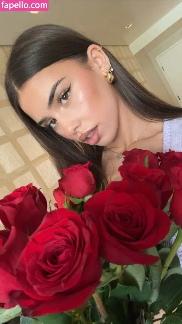 Leah Halton Onlyfans Photo Gallery 