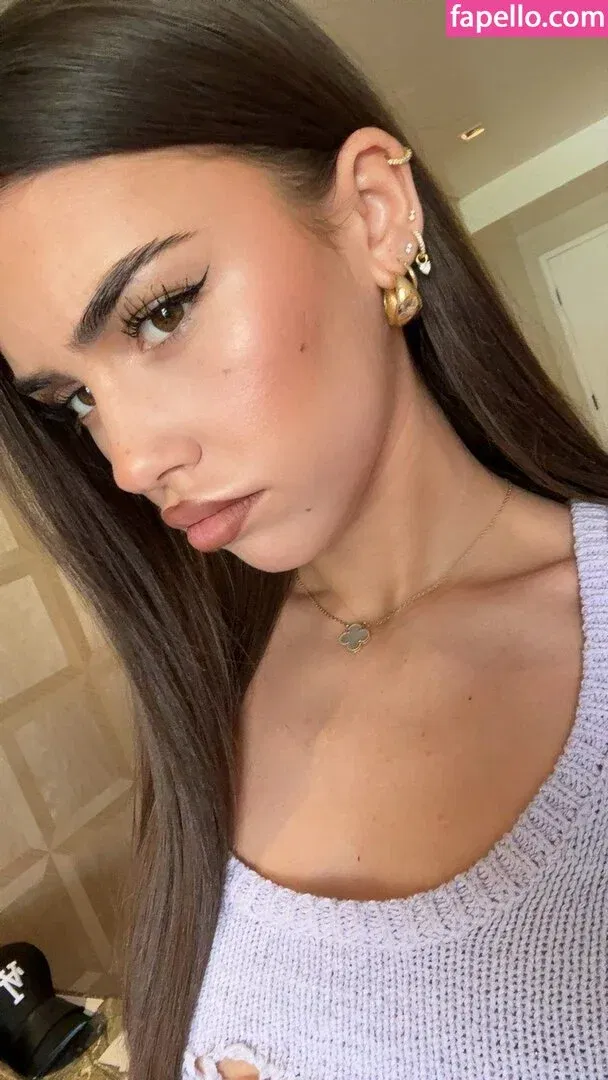 Leah Halton Onlyfans Photo Gallery 