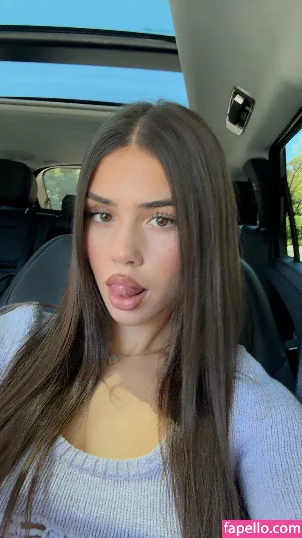 Leah Halton Onlyfans Photo Gallery 