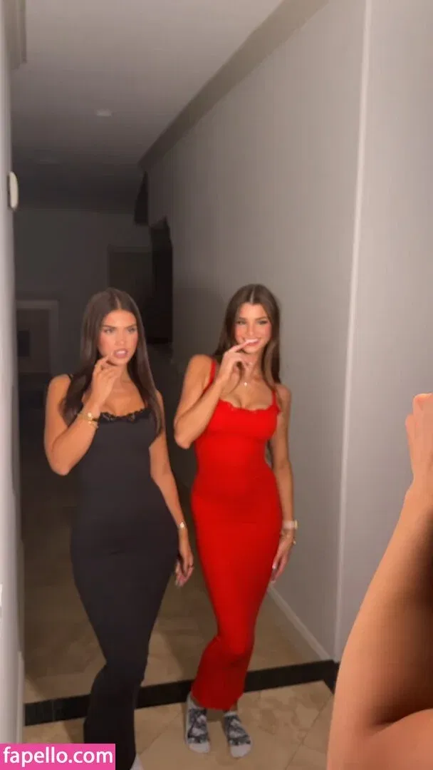 Leah Halton Onlyfans Photo Gallery 