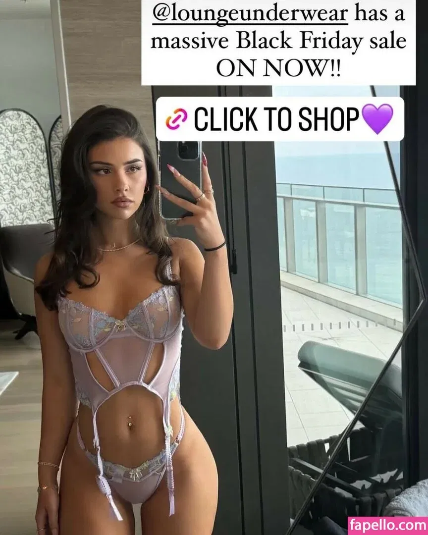 Leah Halton Onlyfans Photo Gallery 