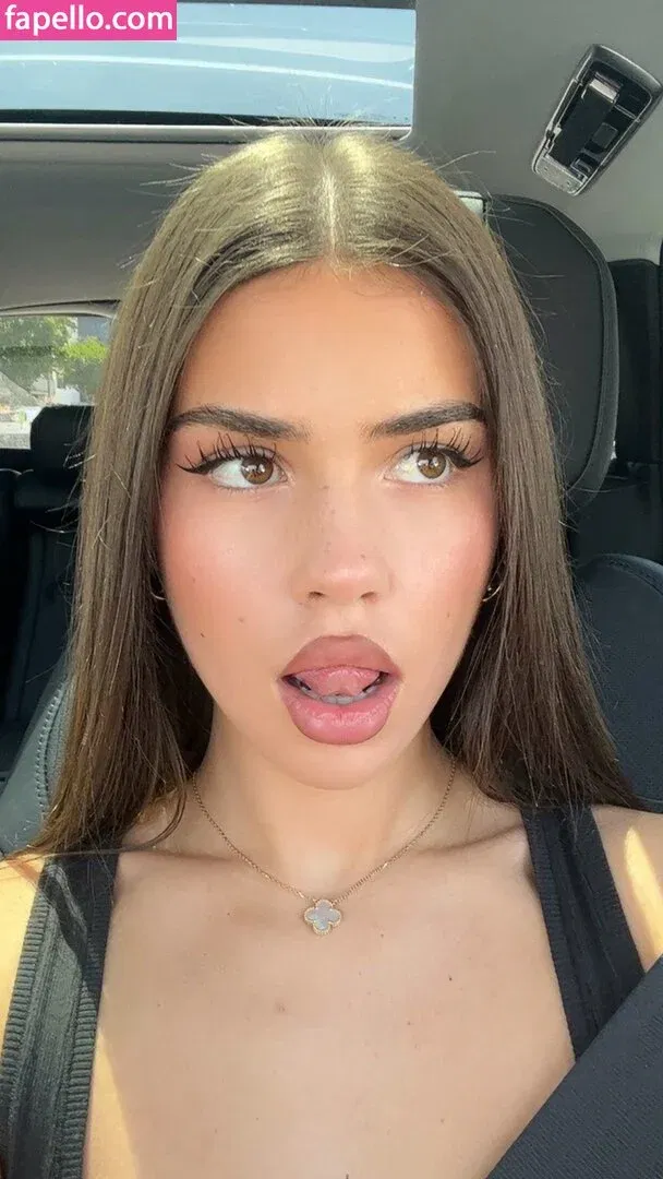 Leah Halton Onlyfans Photo Gallery 