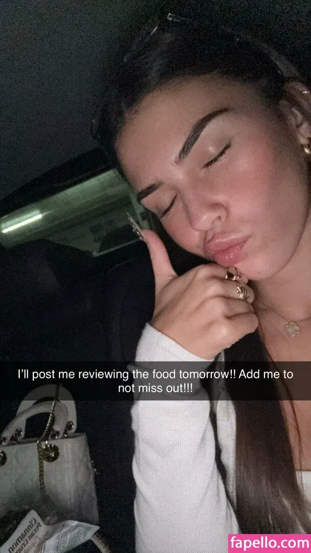 Leah Halton Onlyfans Photo Gallery 