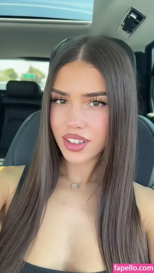 Leah Halton Onlyfans Photo Gallery 