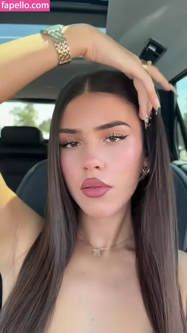 Leah Halton Onlyfans Photo Gallery 