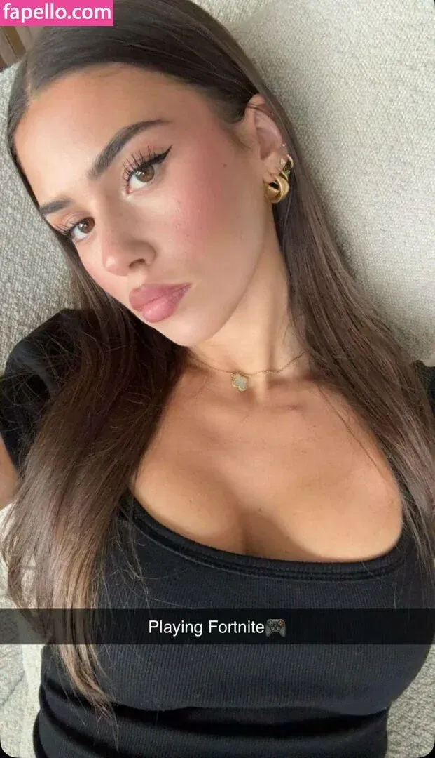 Leah Halton Onlyfans Photo Gallery 