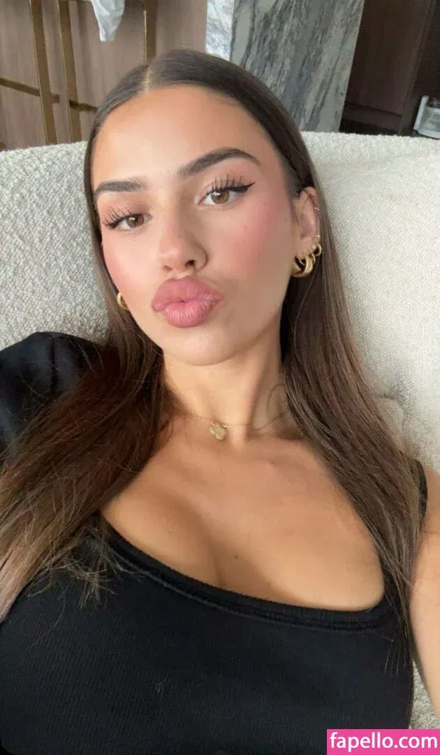 Leah Halton Onlyfans Photo Gallery 