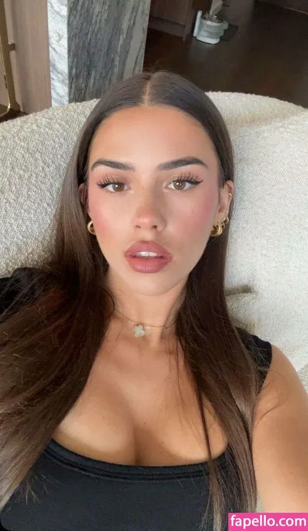 Leah Halton Onlyfans Photo Gallery 