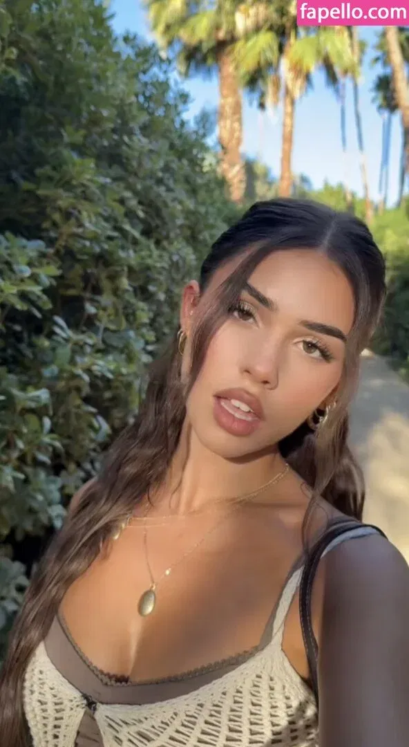 Leah Halton Onlyfans Photo Gallery 