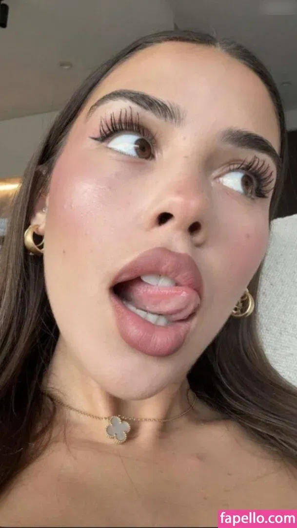 Leah Halton Onlyfans Photo Gallery 