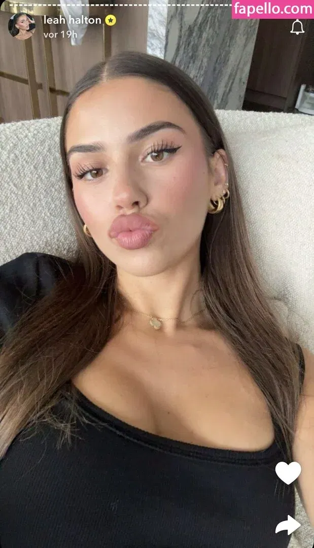 Leah Halton Onlyfans Photo Gallery 