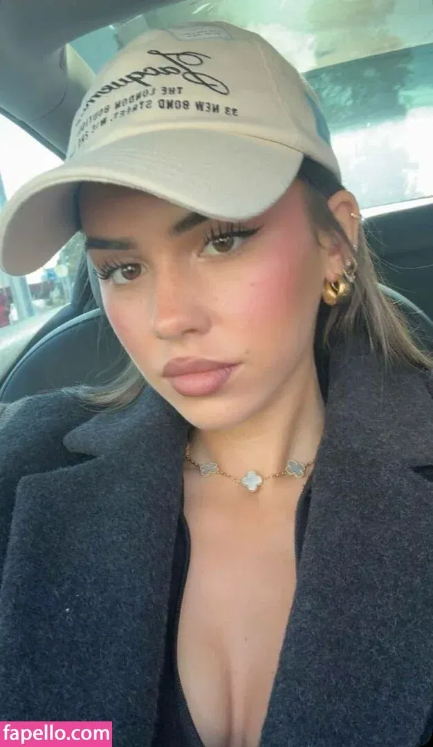 Leah Halton Onlyfans Photo Gallery 