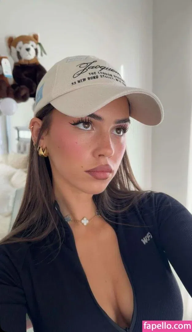 Leah Halton Onlyfans Photo Gallery 