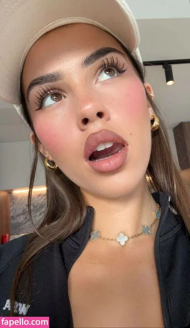 Leah Halton Onlyfans Photo Gallery 