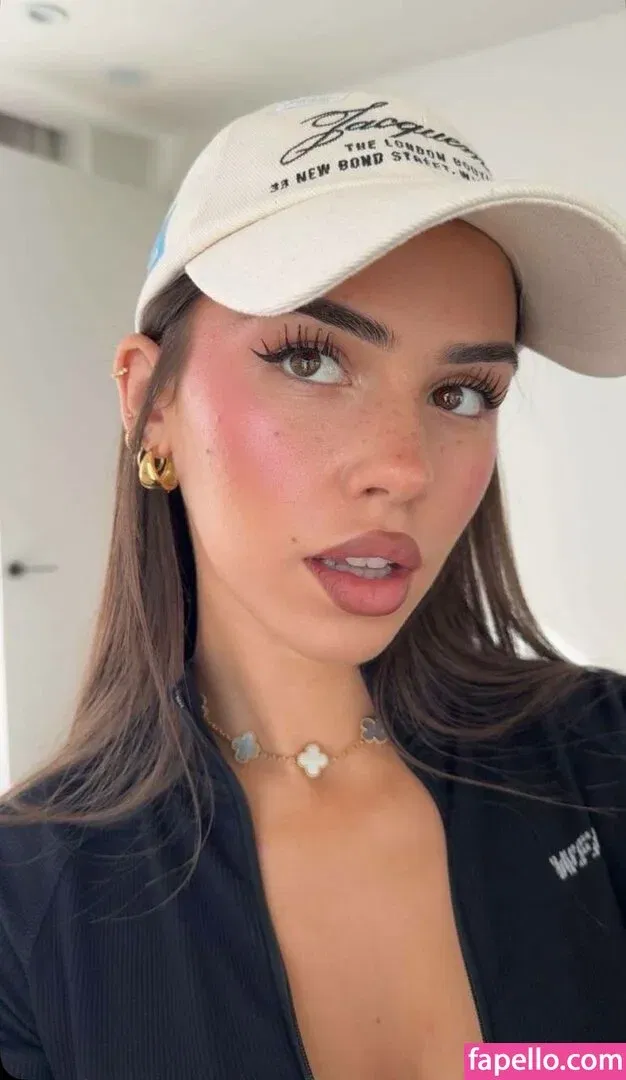 Leah Halton Onlyfans Photo Gallery 