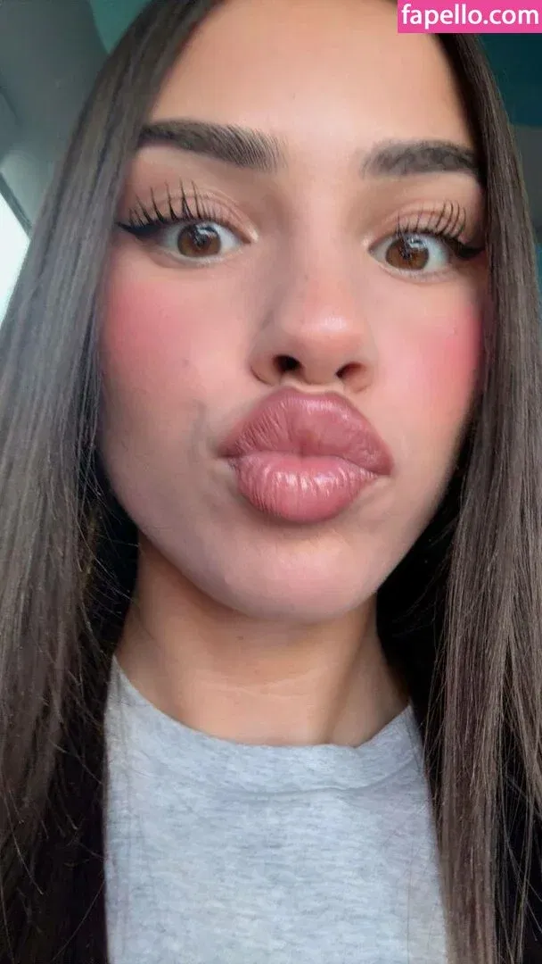 Leah Halton Onlyfans Photo Gallery 