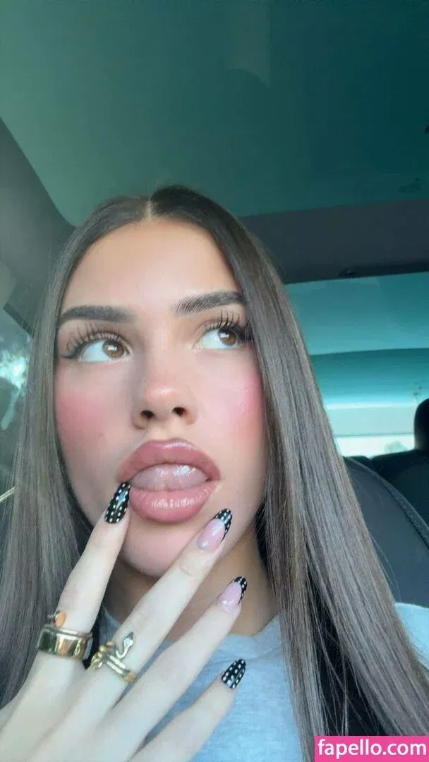 Leah Halton Onlyfans Photo Gallery 