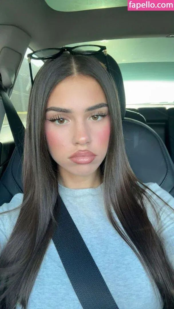 Leah Halton Onlyfans Photo Gallery 