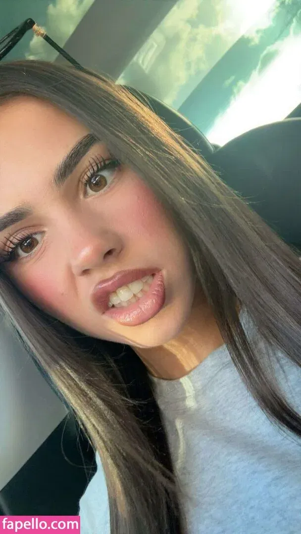 Leah Halton Onlyfans Photo Gallery 