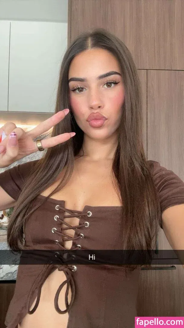 Leah Halton Onlyfans Photo Gallery 