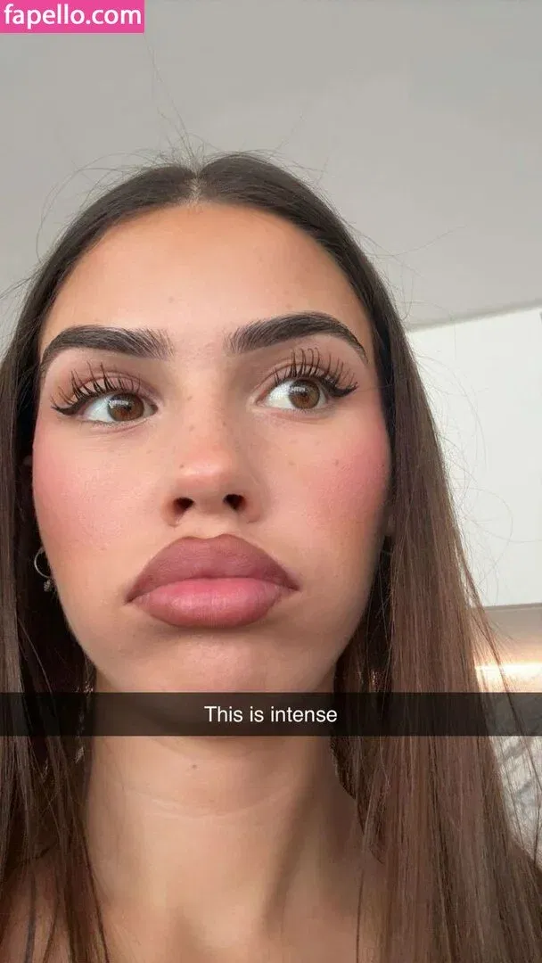 Leah Halton Onlyfans Photo Gallery 