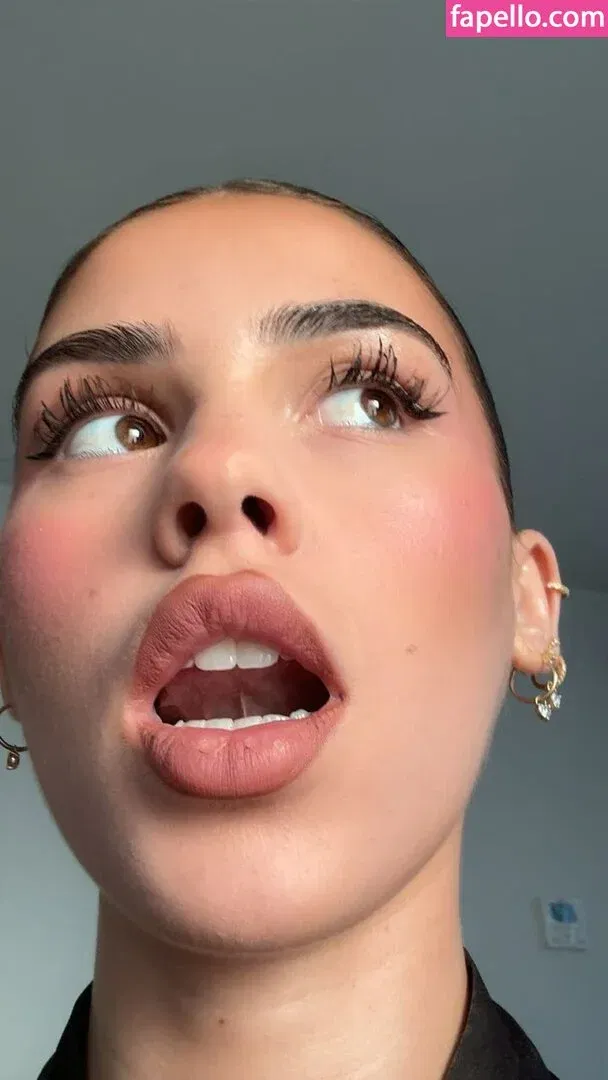 Leah Halton Onlyfans Photo Gallery 