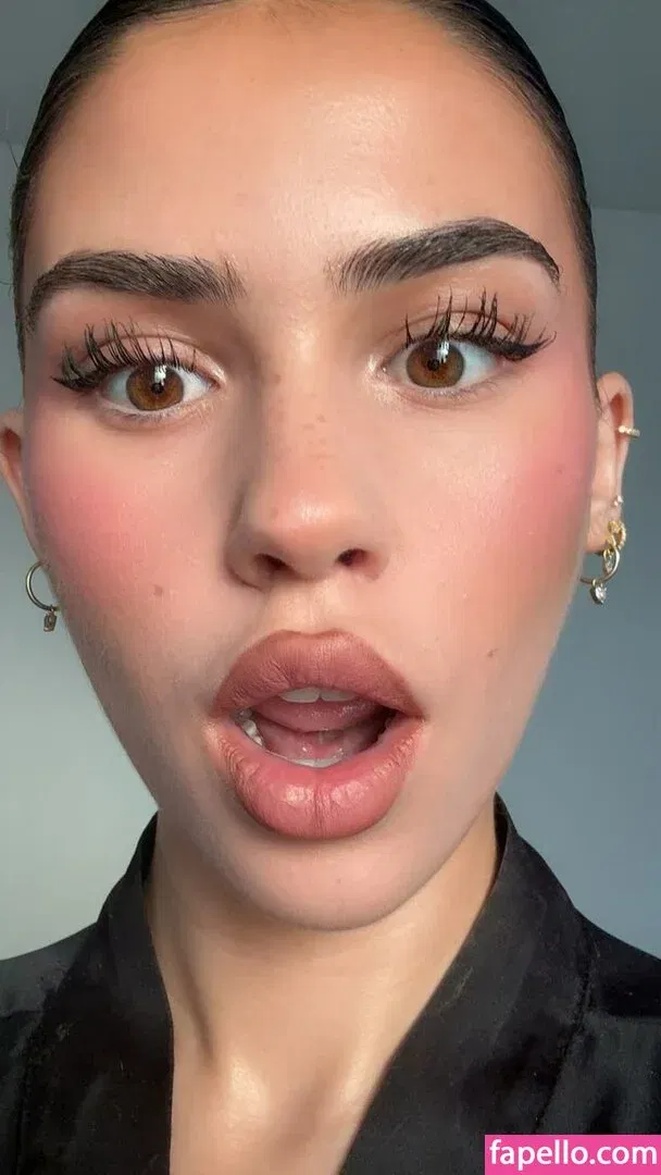 Leah Halton Onlyfans Photo Gallery 