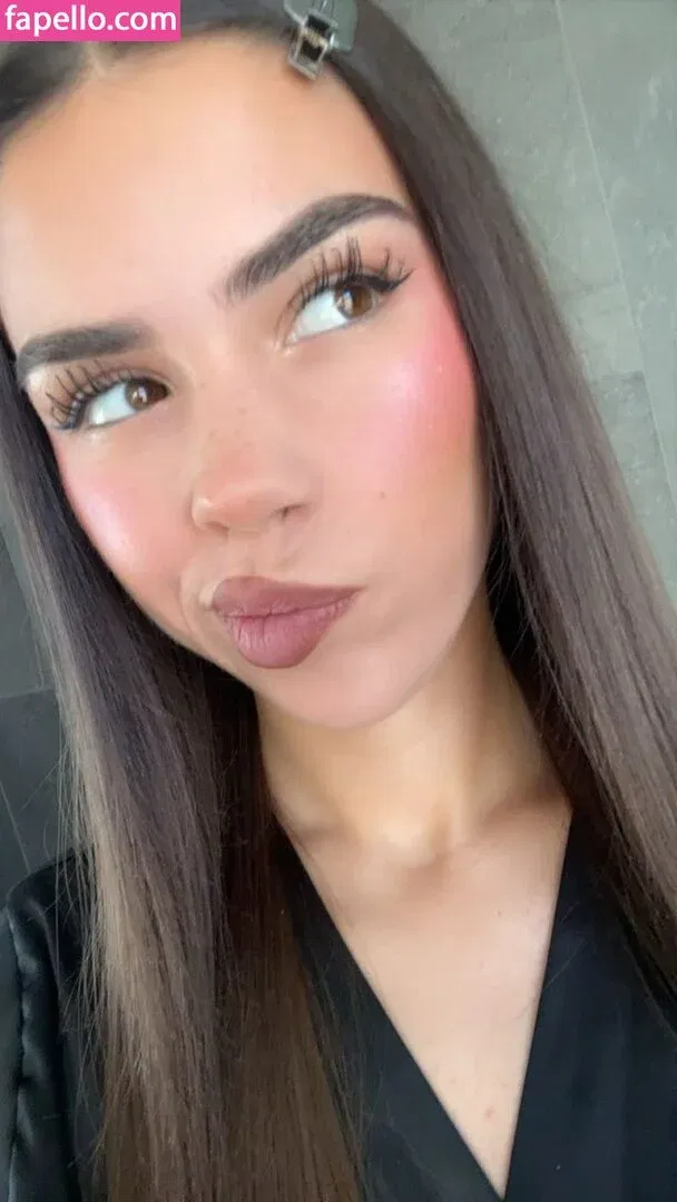 Leah Halton Onlyfans Photo Gallery 