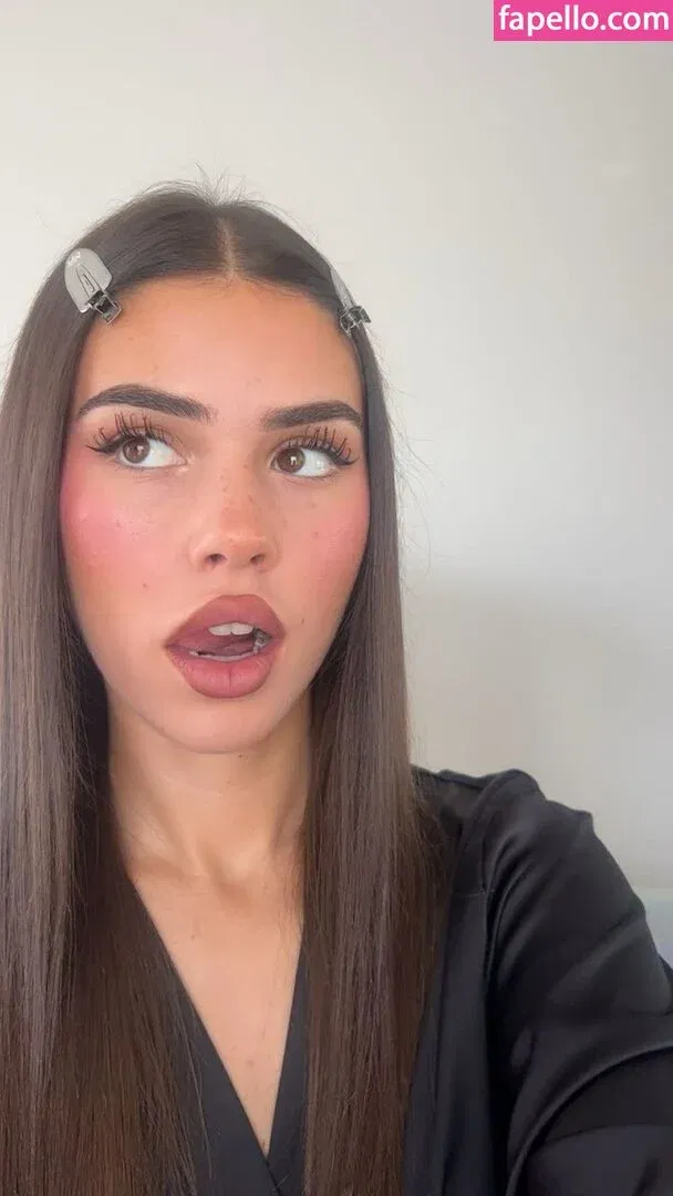 Leah Halton Onlyfans Photo Gallery 