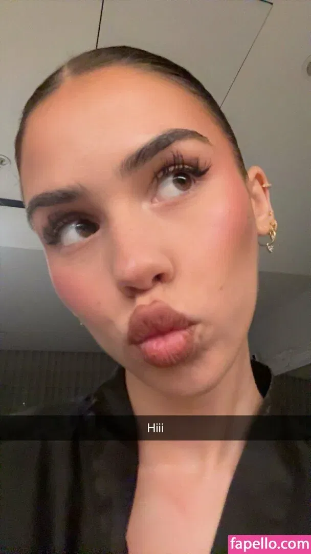 Leah Halton Onlyfans Photo Gallery 