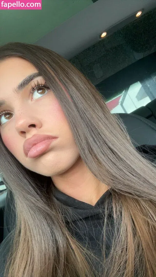 Leah Halton Onlyfans Photo Gallery 