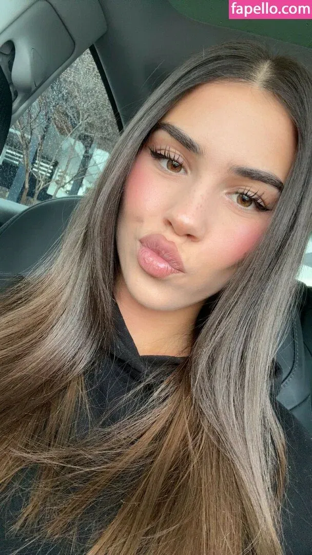 Leah Halton Onlyfans Photo Gallery 