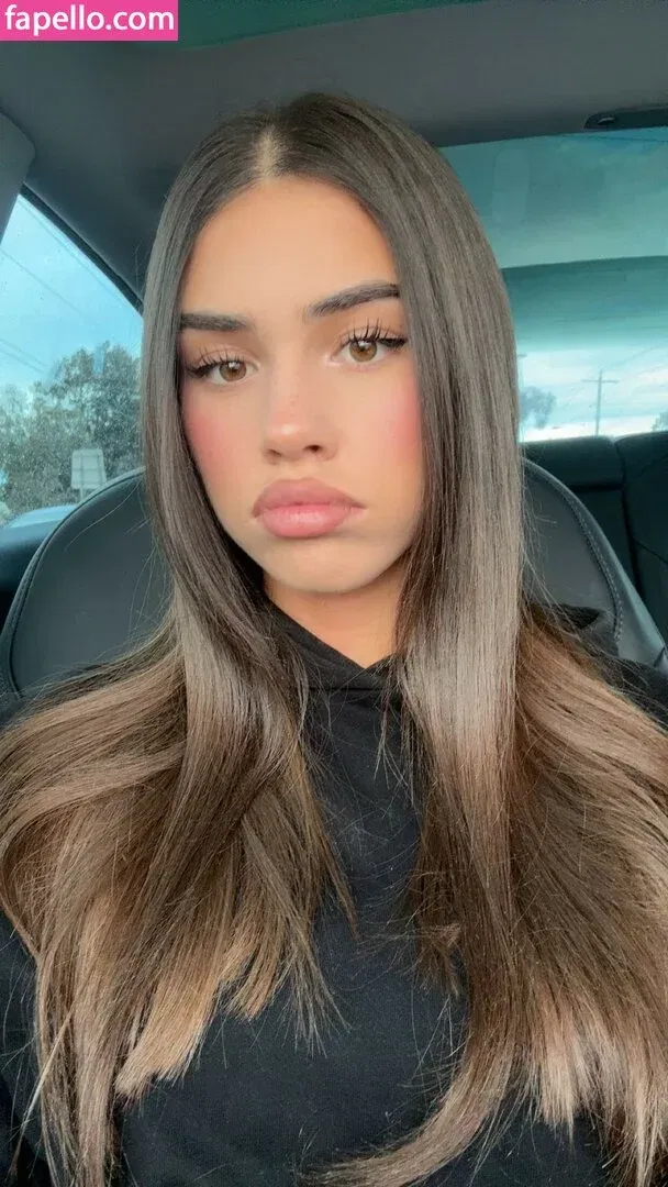 Leah Halton Onlyfans Photo Gallery 