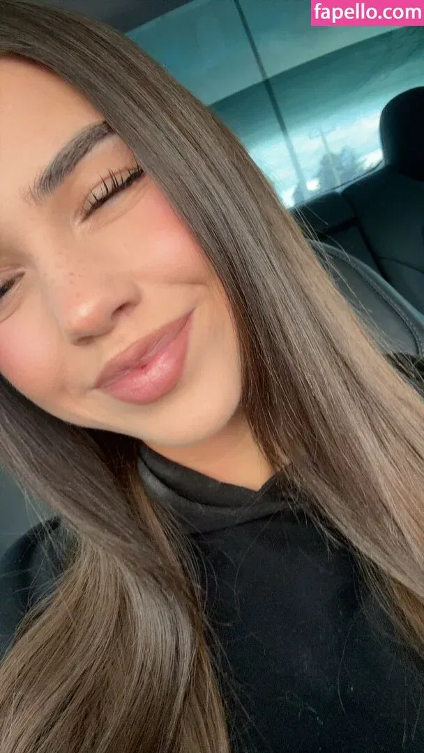 Leah Halton Onlyfans Photo Gallery 