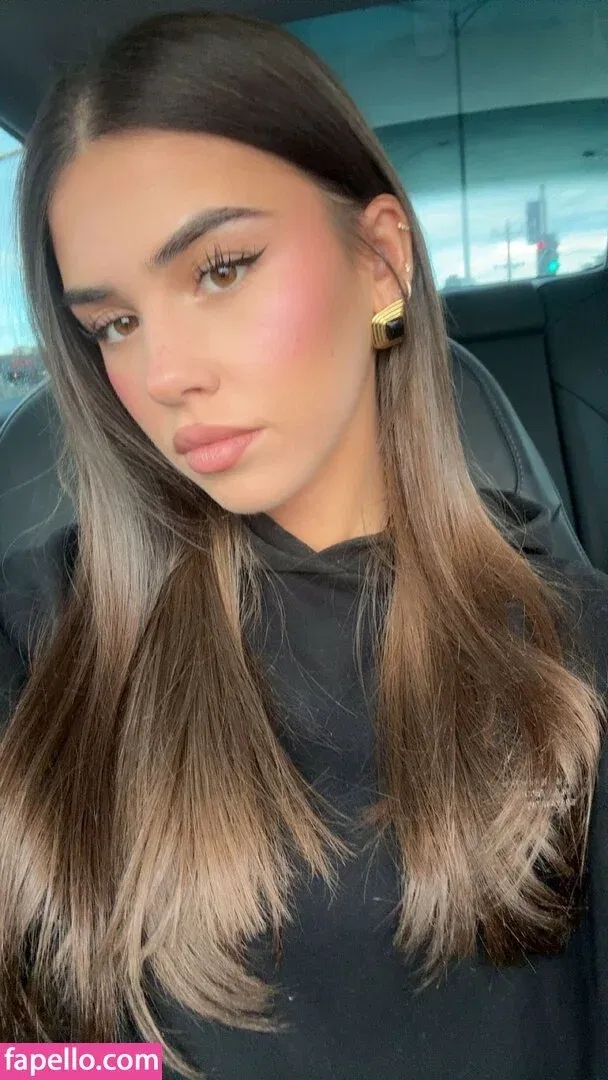 Leah Halton Onlyfans Photo Gallery 