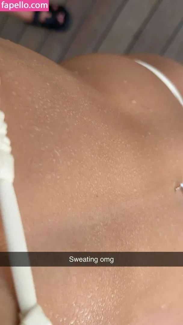 Leah Halton Onlyfans Photo Gallery 