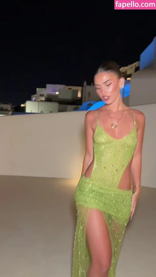 Leah Halton Onlyfans Photo Gallery 