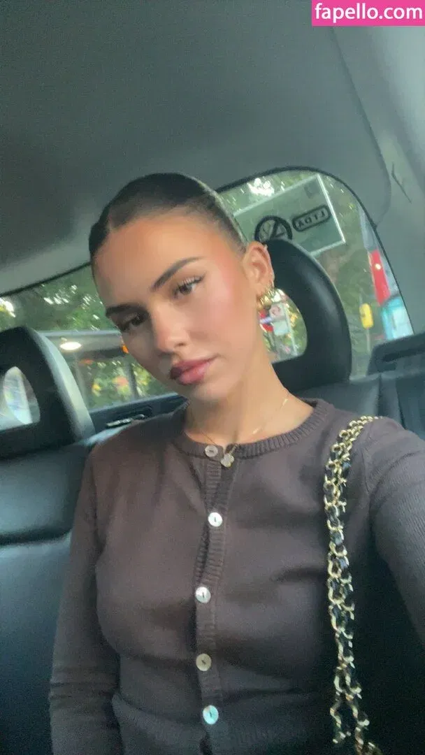 Leah Halton Onlyfans Photo Gallery 