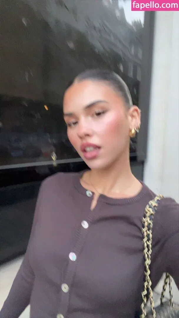 Leah Halton Onlyfans Photo Gallery 