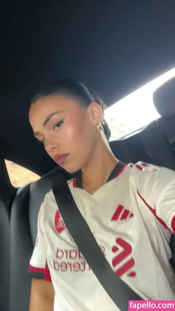 Leah Halton Onlyfans Photo Gallery 