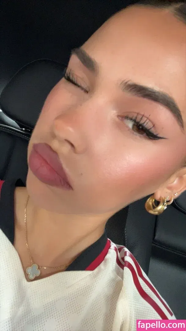 Leah Halton Onlyfans Photo Gallery 