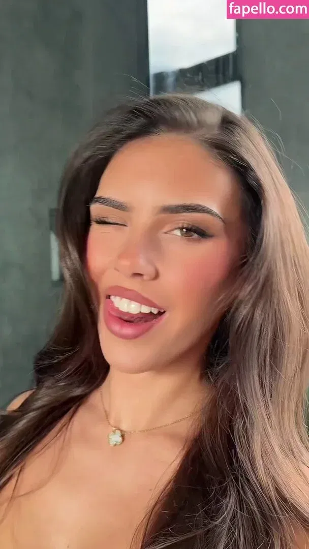 Leah Halton Onlyfans Photo Gallery 