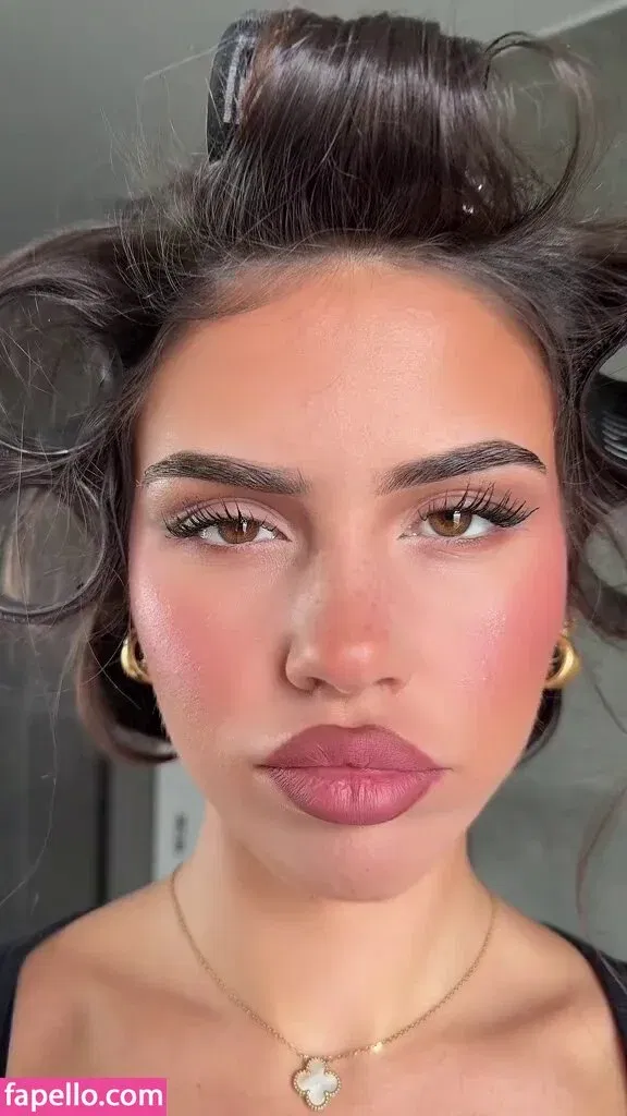 Leah Halton Onlyfans Photo Gallery 